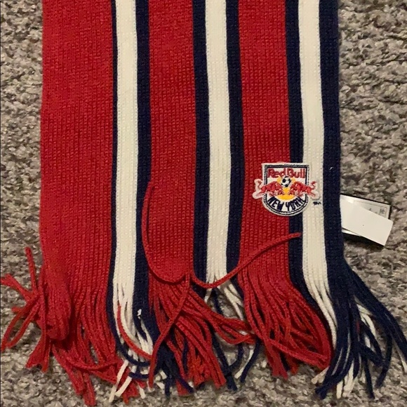 Red Bull New York Scarf - Picture 2 of 2